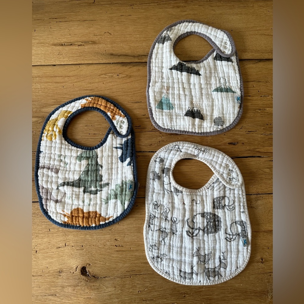 Set of 3 cotton muslin bibs